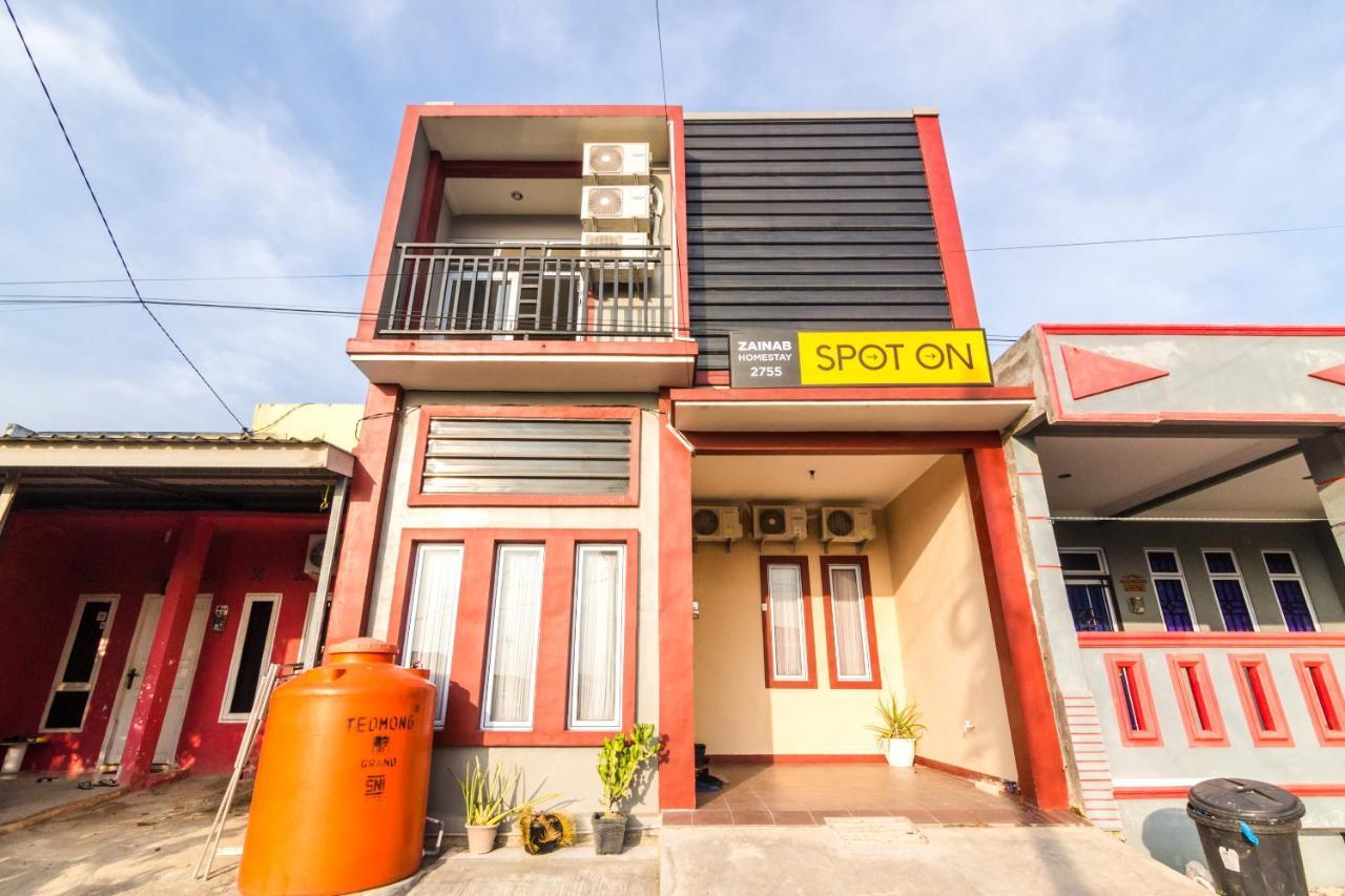 Spot On 2755 Zainab Homestay Syariah Нонгса Экстерьер фото