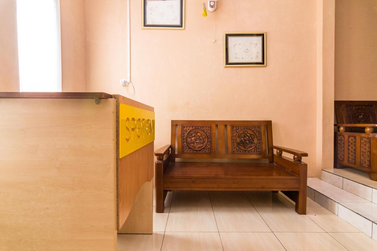 Spot On 2755 Zainab Homestay Syariah Нонгса Экстерьер фото